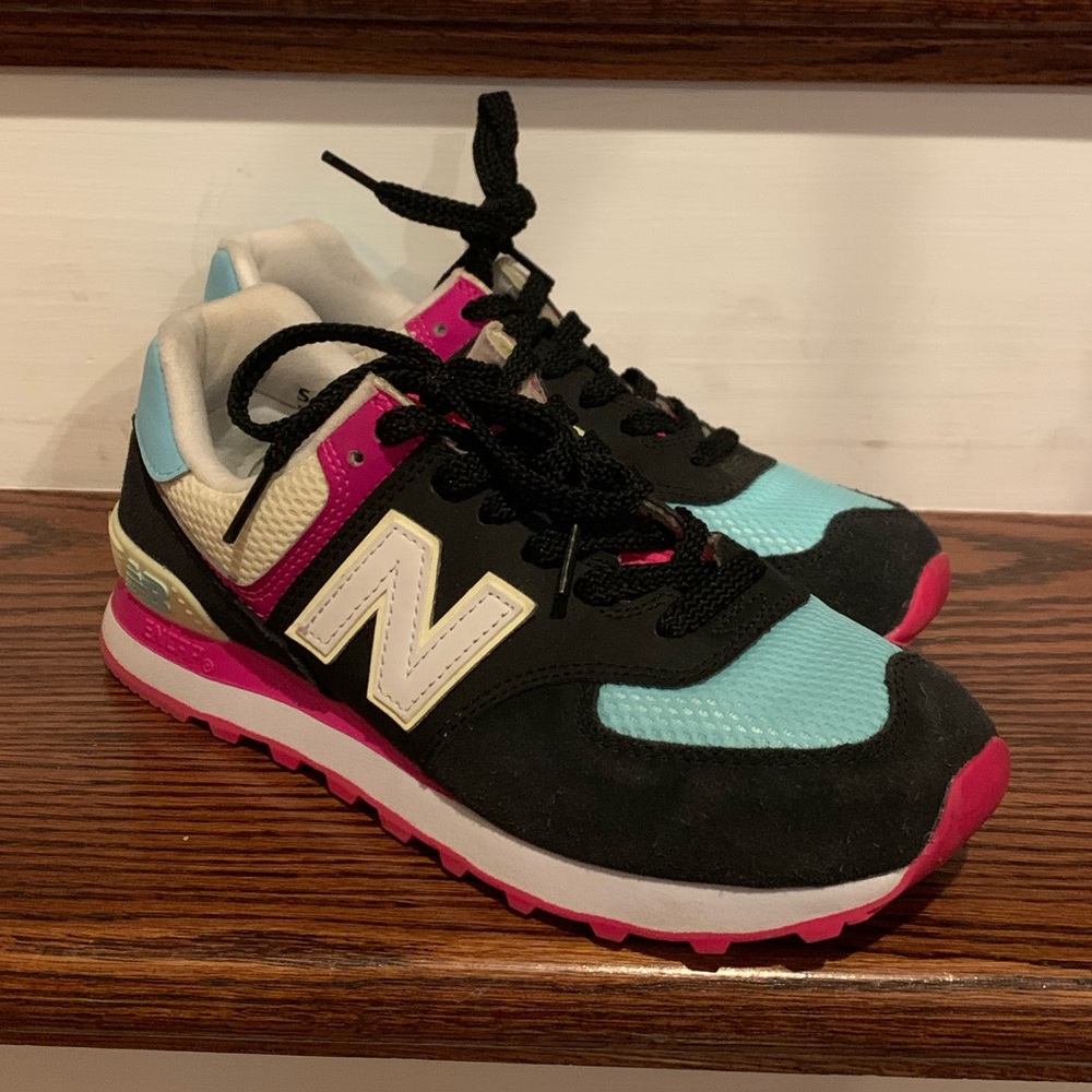 New Balance multi color 574 sneakers- size 7